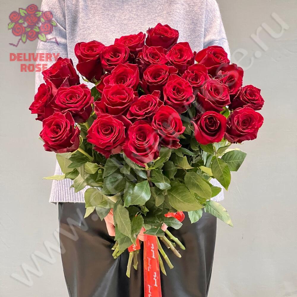25 длинных роз 110 см 